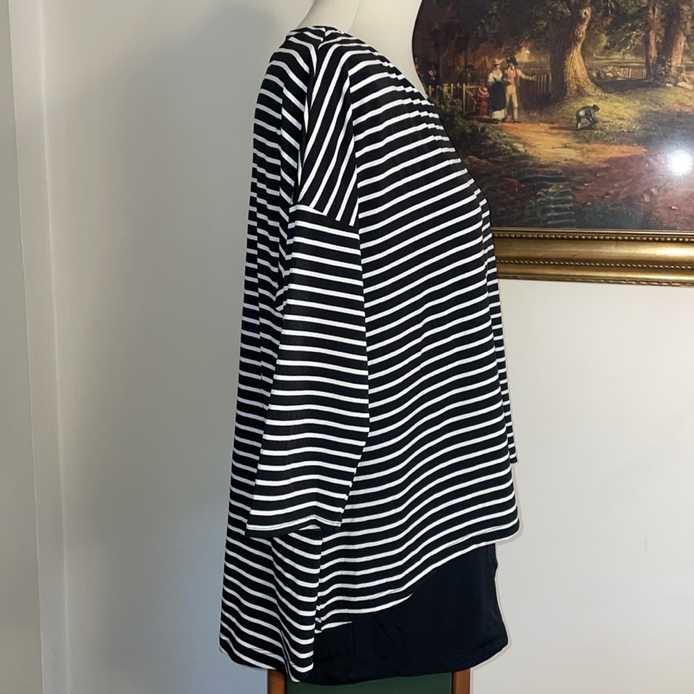 Chico’s Size 1/Medium Layered Black and White Shirt. 3/4 Sleeve. - Picture 3 of 11